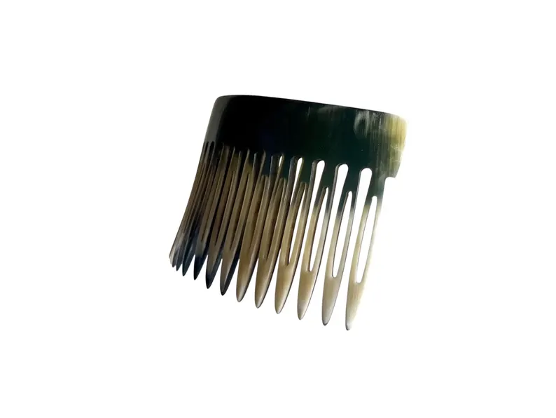 The 3-in-1 Horn Comb: Detangle. Secure. Style
